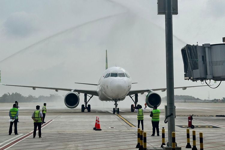 Bandara Dhoho Kediri Dibuka dengan Sambutan Meriah Penerbangan Citilink Pertama