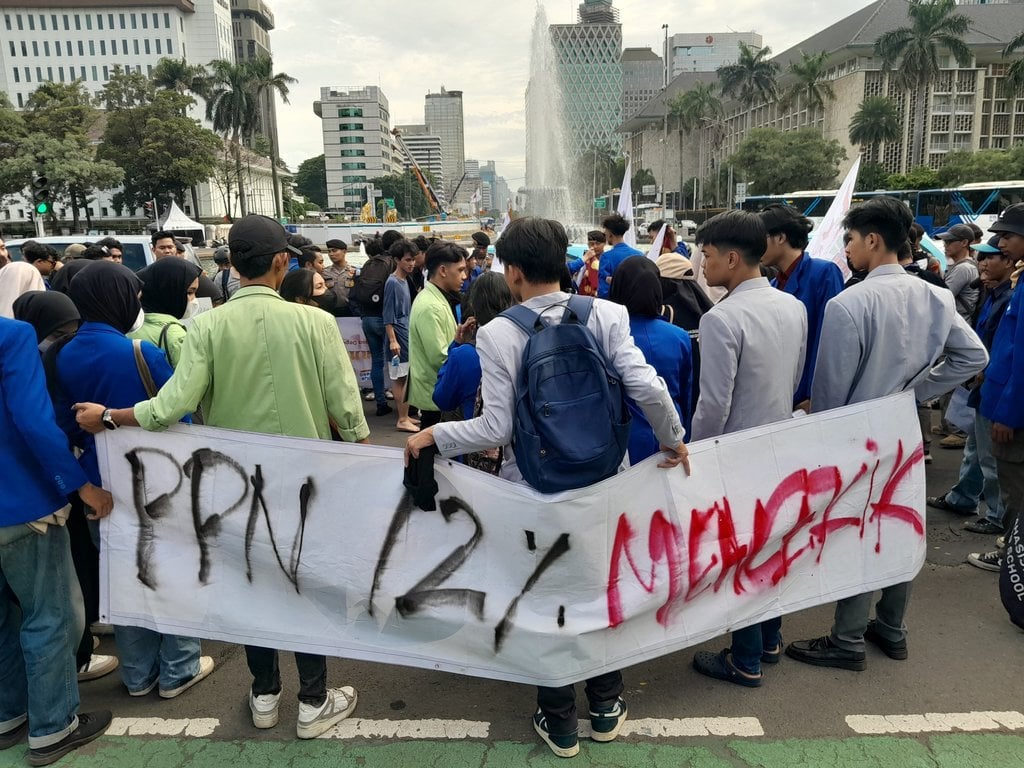 Mahasiswa Demo di Patung Kuda Jakarta Pusat, Tolak Kenaikan PPN 12%